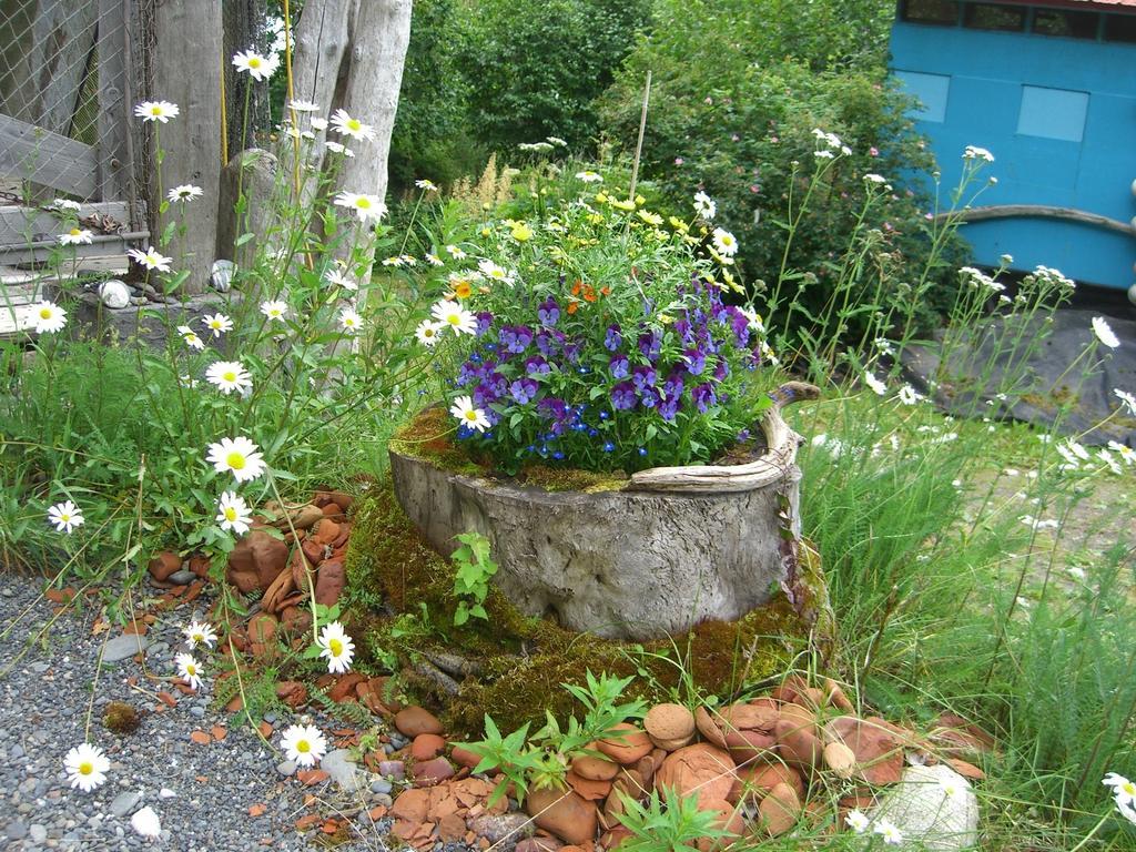 Brigitte'S Bavarian Bed Und Breakfast Millers Landing Exterior foto