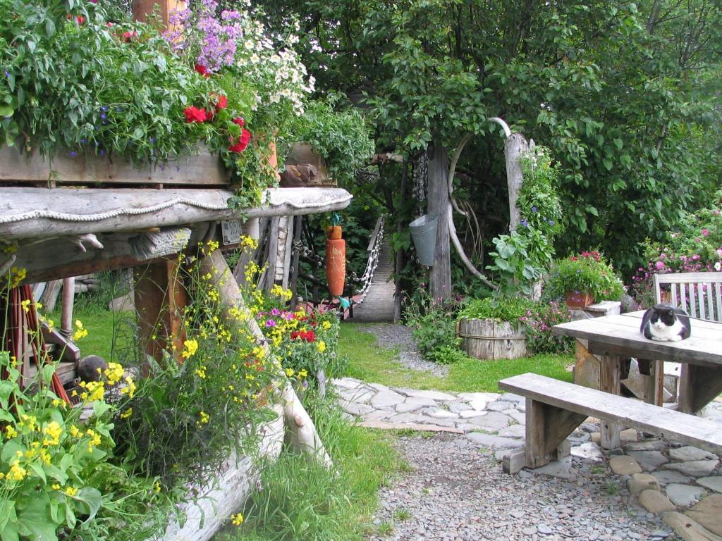 Brigitte'S Bavarian Bed Und Breakfast Millers Landing Quarto foto