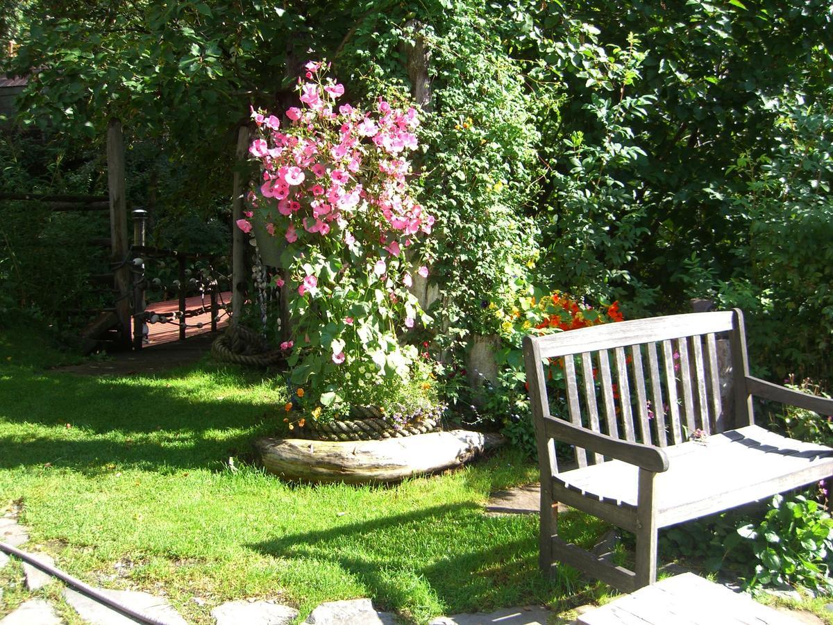 Brigitte'S Bavarian Bed Und Breakfast Millers Landing Exterior foto